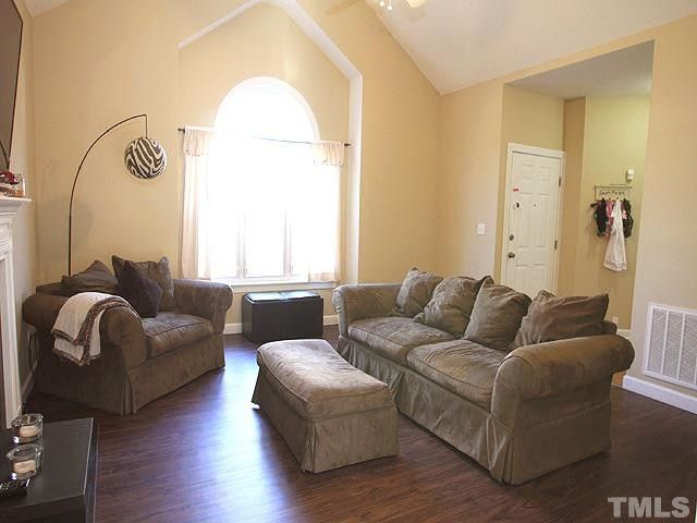 106 Lemon Drop Cir, Apex, NC 27502