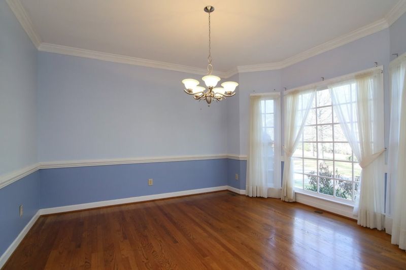 106 Lendl Ct, Cary, NC 27511