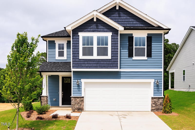 106 Little Creek Dr, Lillington, NC 27546