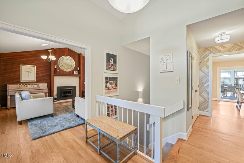 106 Lochwood East Dr, Cary, NC 27518