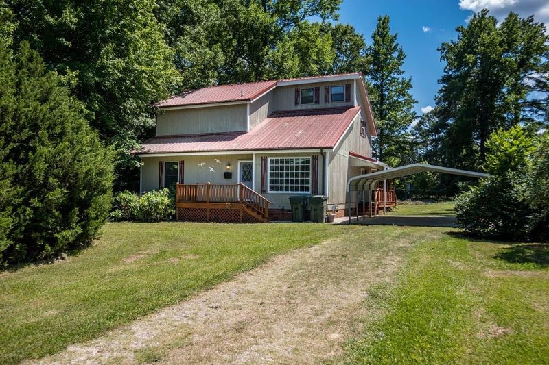 106 E Lofton St, Lillington, NC 27546