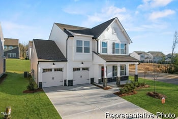 106 Mable Ct, Lillington, NC 27546