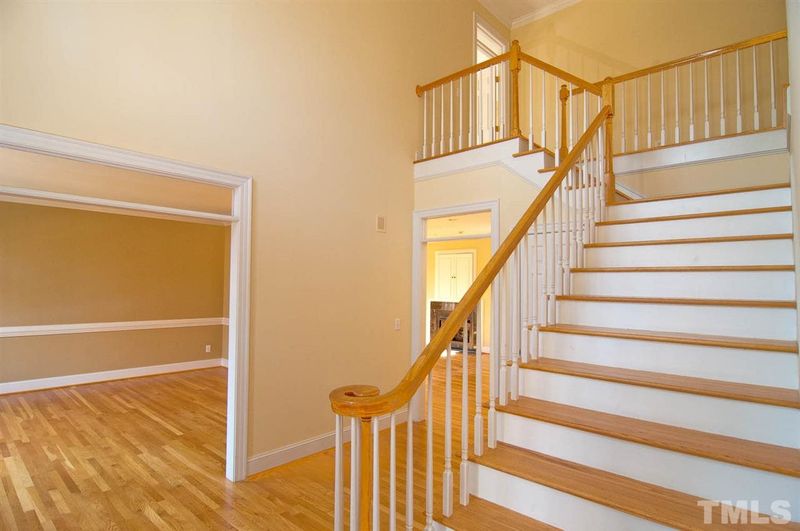 106 Majestic Ct, Chapel Hill, NC 27517