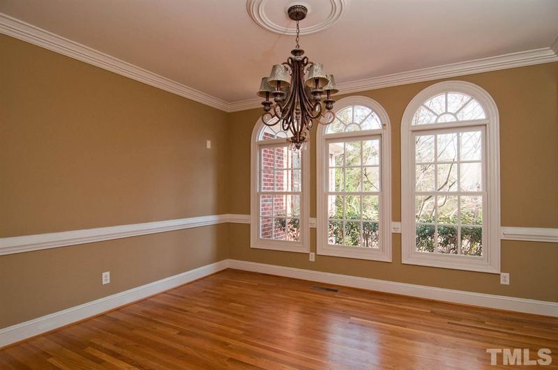 106 Majestic Ct, Chapel Hill, NC 27517