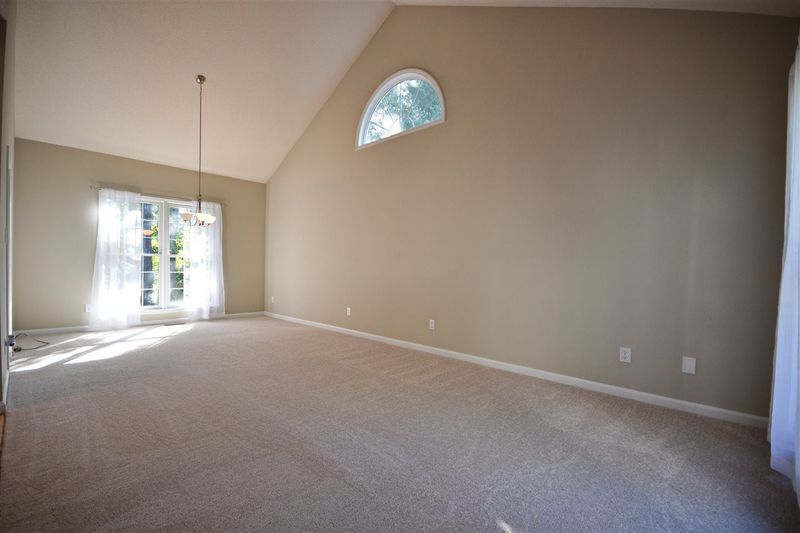 106 Maldon Dr, Cary, NC 27513