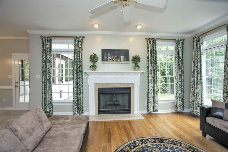 106 Marblecreek Ln, Cary, NC 27519