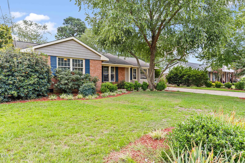 106 Martin St, Dunn, NC 28334