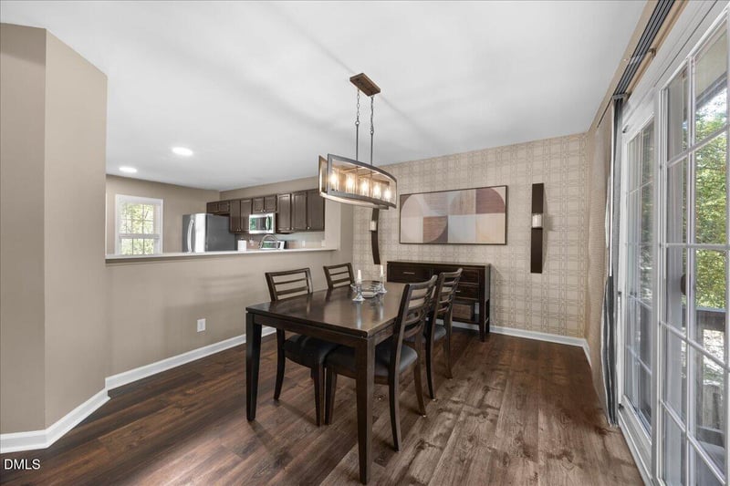 106 Martins Point Pl, Cary, NC 27519