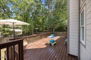 106 Martins Point Pl, Cary, NC 27519