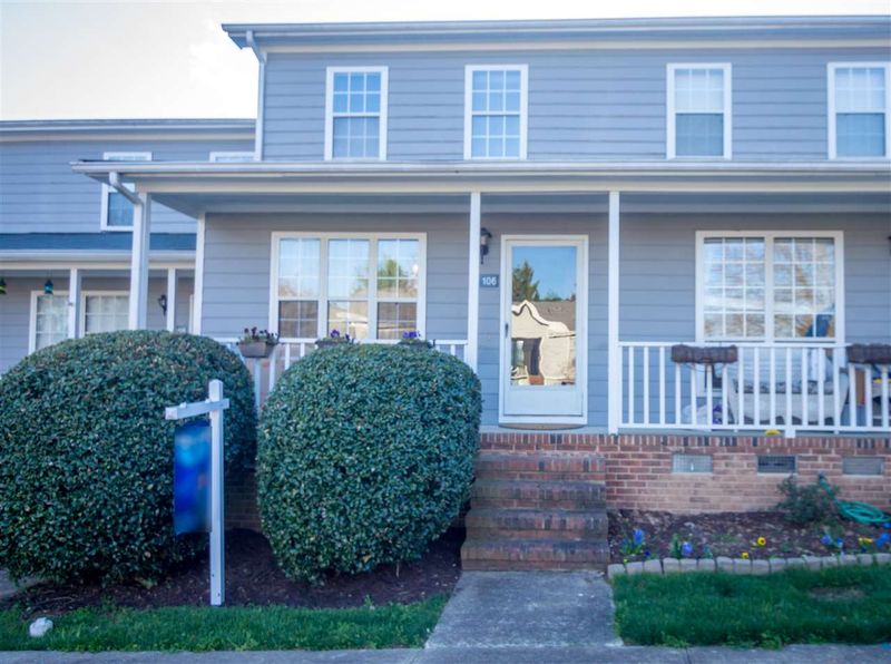 106 Mcgregor Dr, Chapel Hill, NC 27514