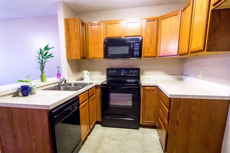 106 Mcgregor Dr, Chapel Hill, NC 27514