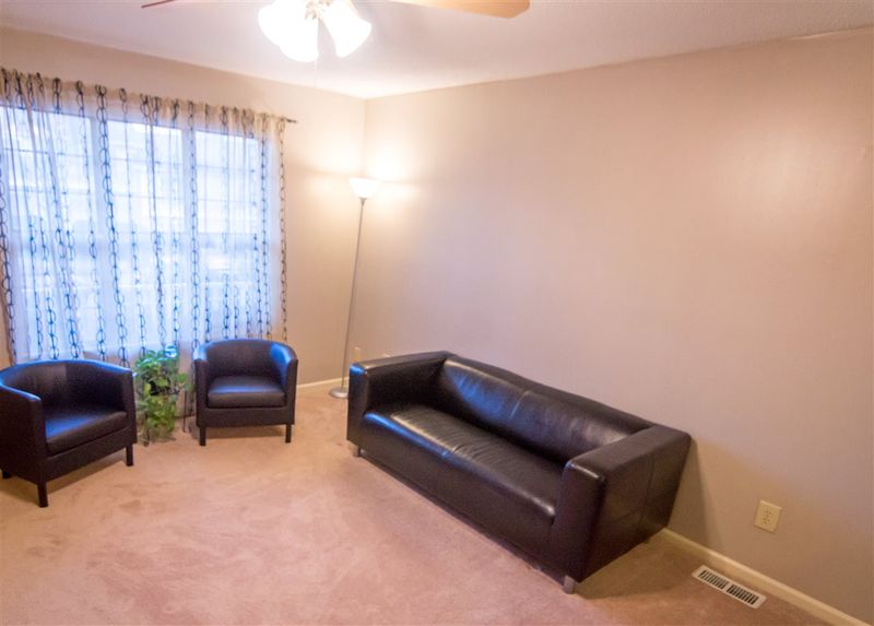 106 Mcgregor Dr, Chapel Hill, NC 27514