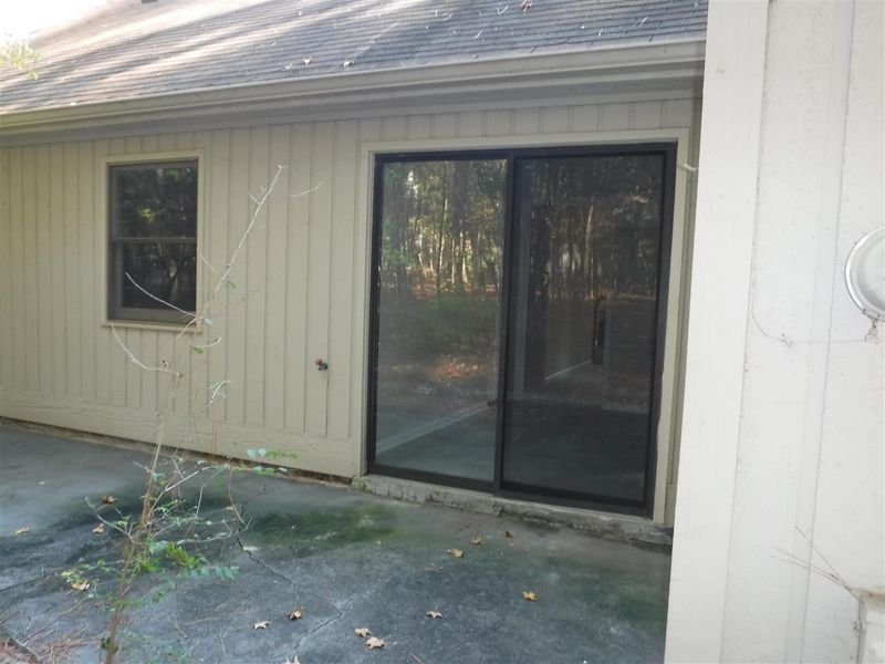 106 Mossbark Ln, Chapel Hill, NC 27514