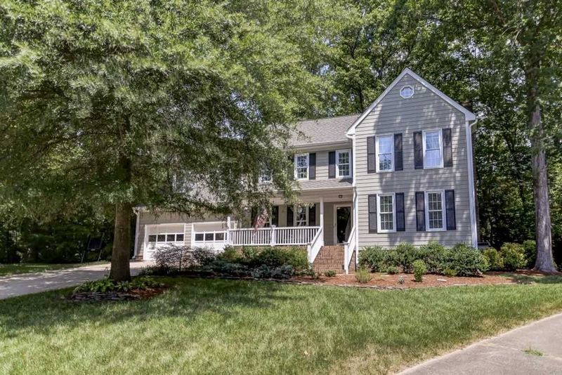 106 Nathaniel Ct, Cary, NC 27511