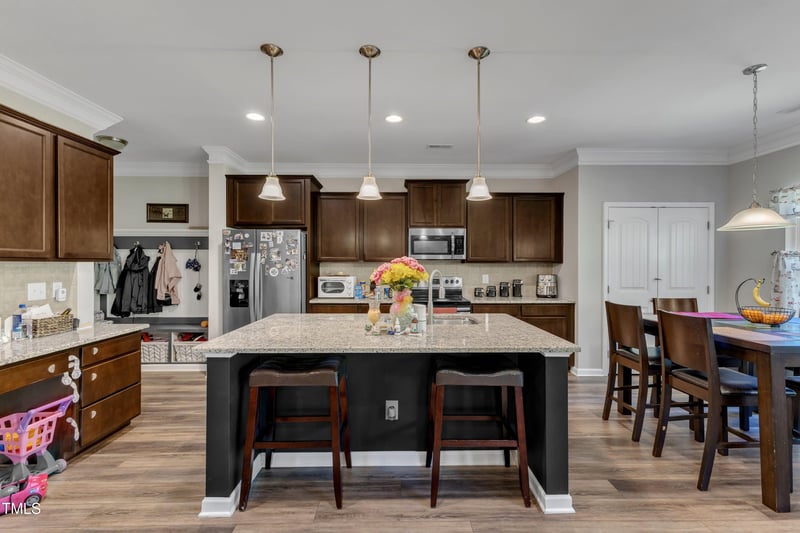 106 Neuse Bluff Cir, Clayton, NC 27527