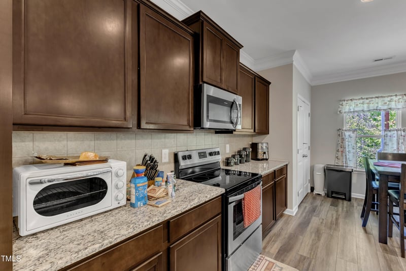 106 Neuse Bluff Cir, Clayton, NC 27527