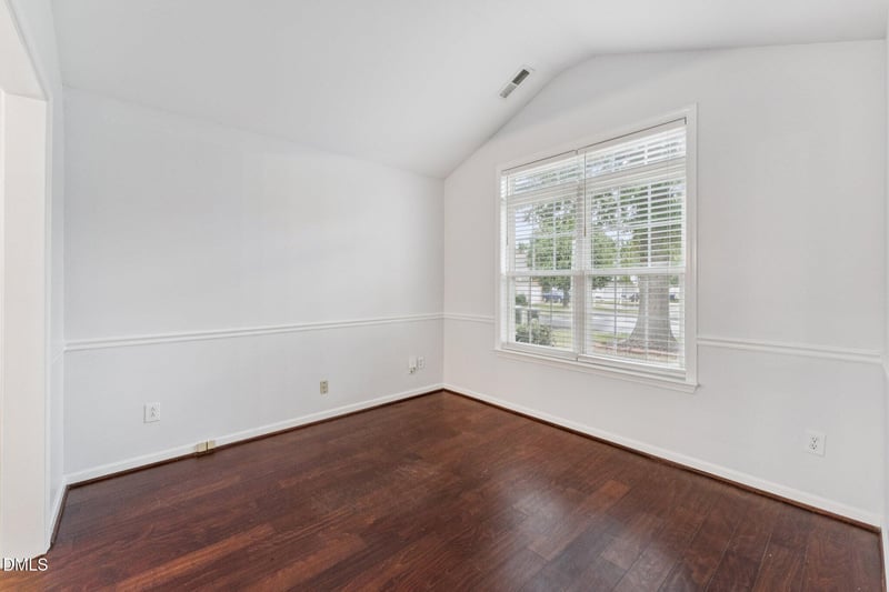 106 Newberry Ln, Durham, NC 27703