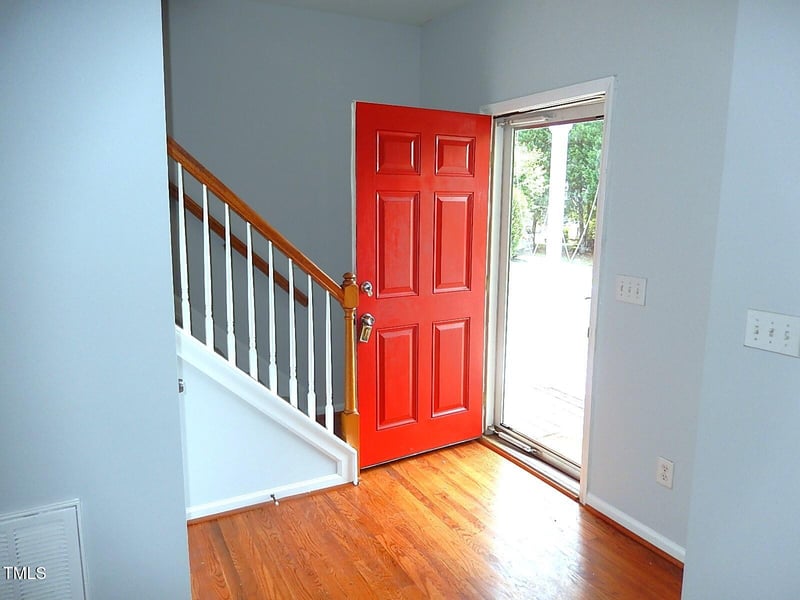 106 Old House Ct, Apex, NC 27502