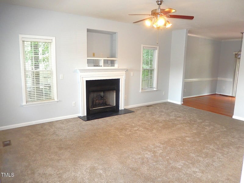 106 Old House Ct, Apex, NC 27502