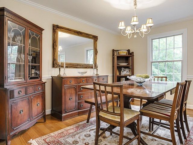 106 Oosting Dr, Chapel Hill, NC 27514