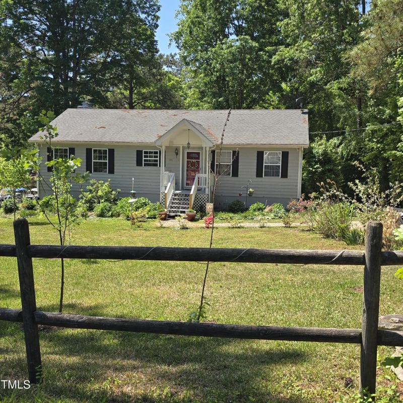 106 Palomino Cv, Louisburg, NC 27549