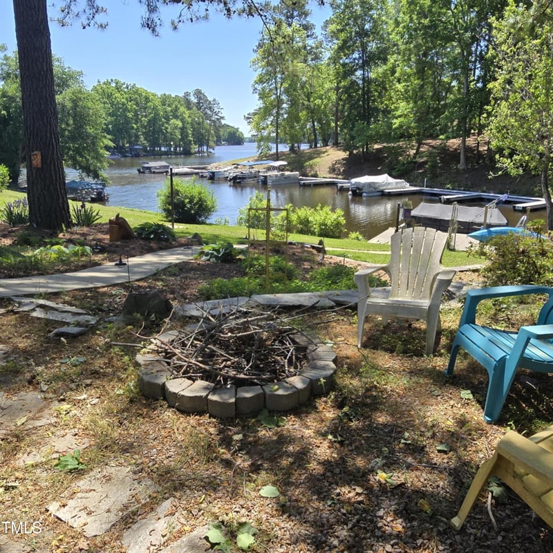 106 Palomino Cv, Louisburg, NC 27549