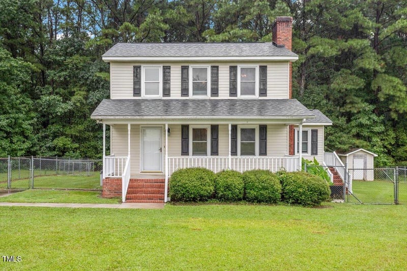 106 Pear Tree Ln, Clayton, NC 27520
