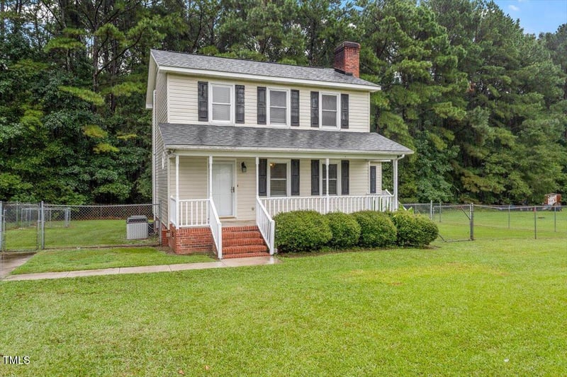 106 Pear Tree Ln, Clayton, NC 27520