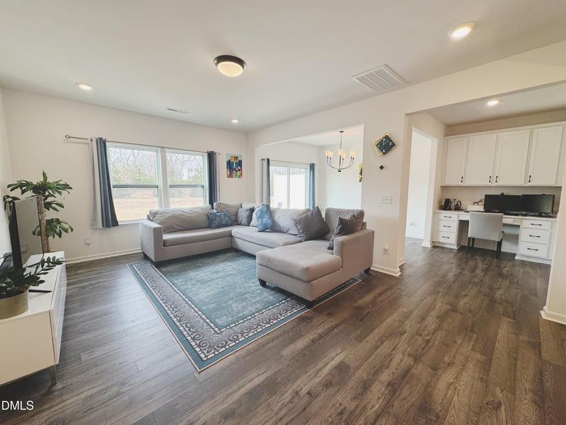 106 Periwinkle Pl, Clayton, NC 27527