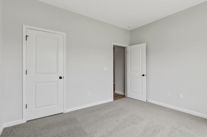 106 Red Dog Dr, Louisburg, NC 27549