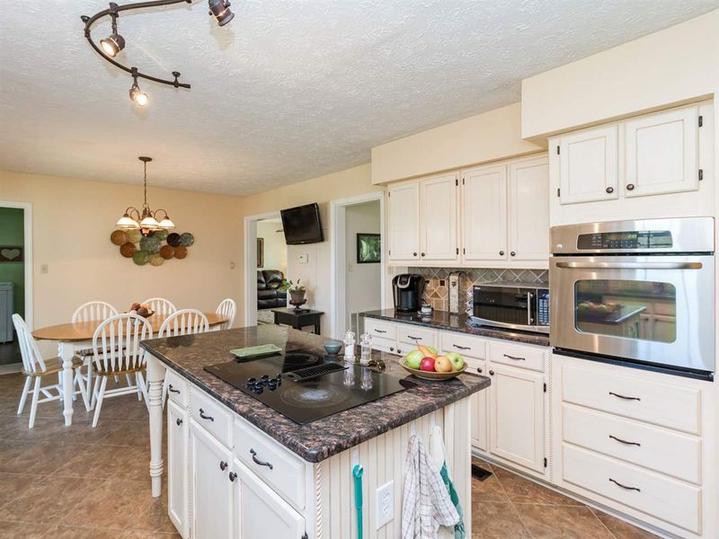 106 Saddleview Ln, Franklinton, NC 27525
