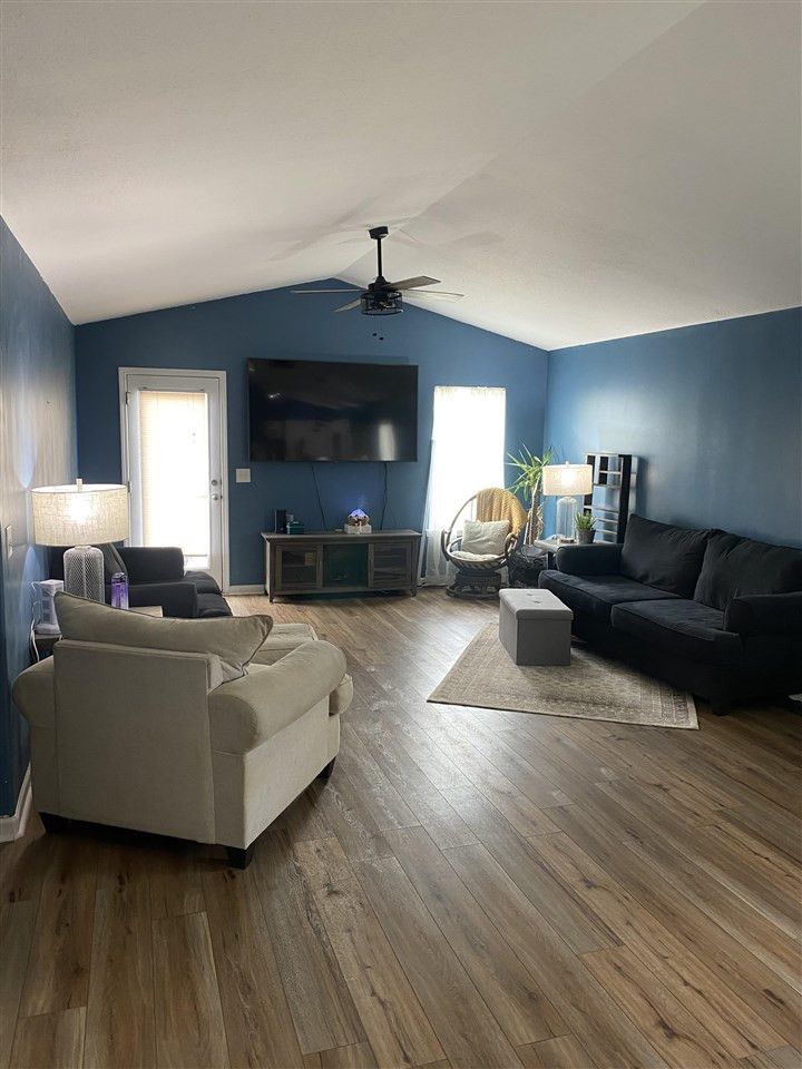 106 Sampson Ct, Selma, NC 27576