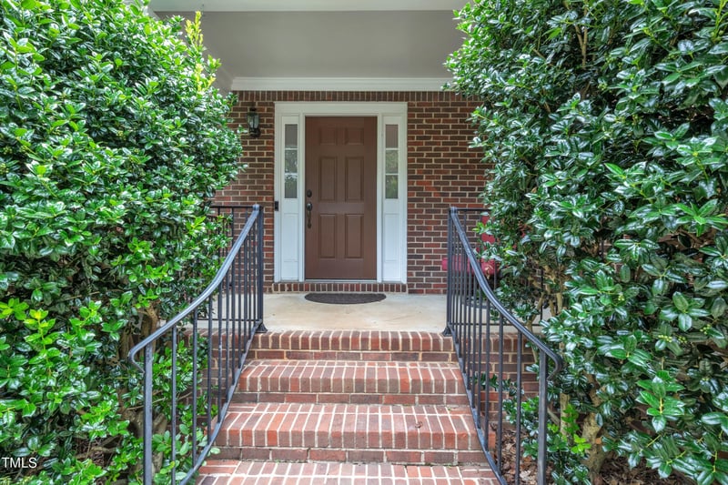 106 Scots Fir Ln, Cary, NC 27518