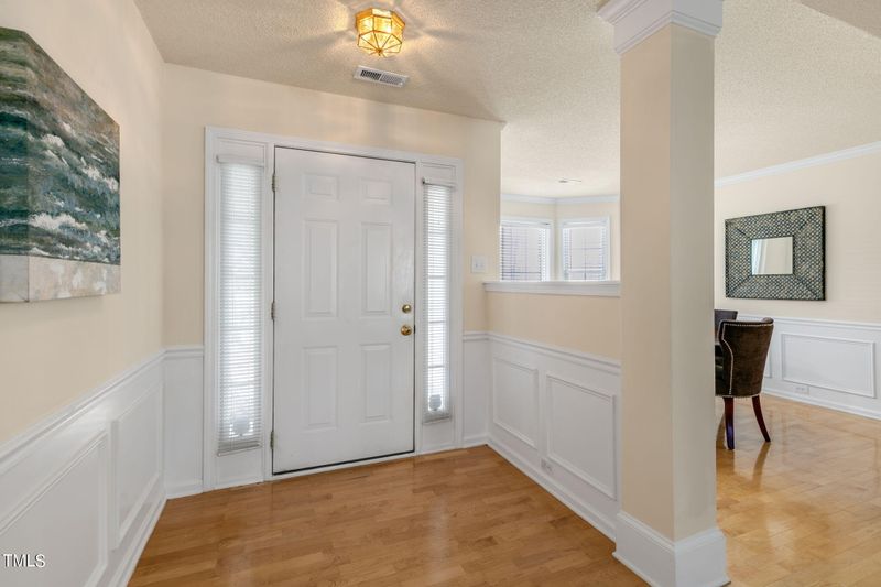 106 Shalon Ct, Apex, NC 27502