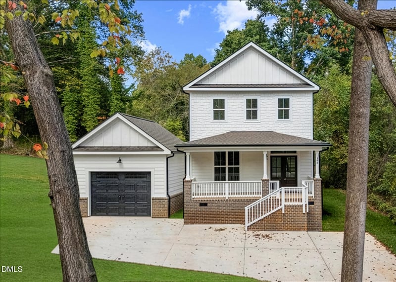 106 Sherwood Ln, Hillsborough, NC 27278