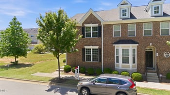 106 Spring Pine Ln, Holly Springs, NC 27540