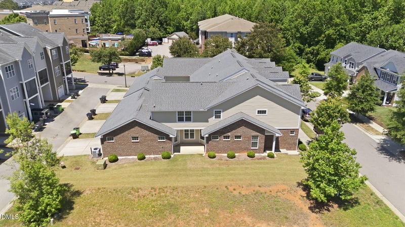 106 Spring Pine Ln, Holly Springs, NC 27540