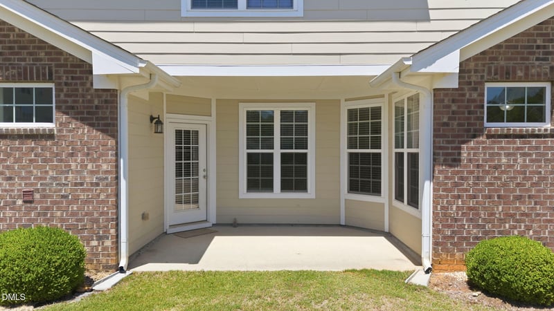 106 Spring Pine Ln, Holly Springs, NC 27540