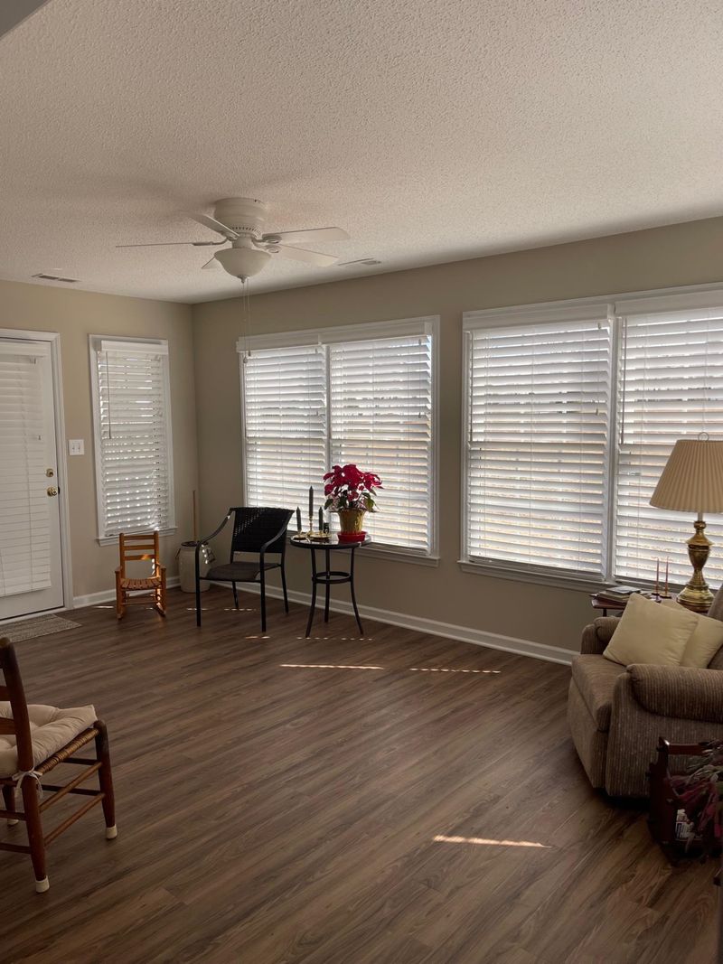 106 Stafford Ct, Dunn, NC 28334