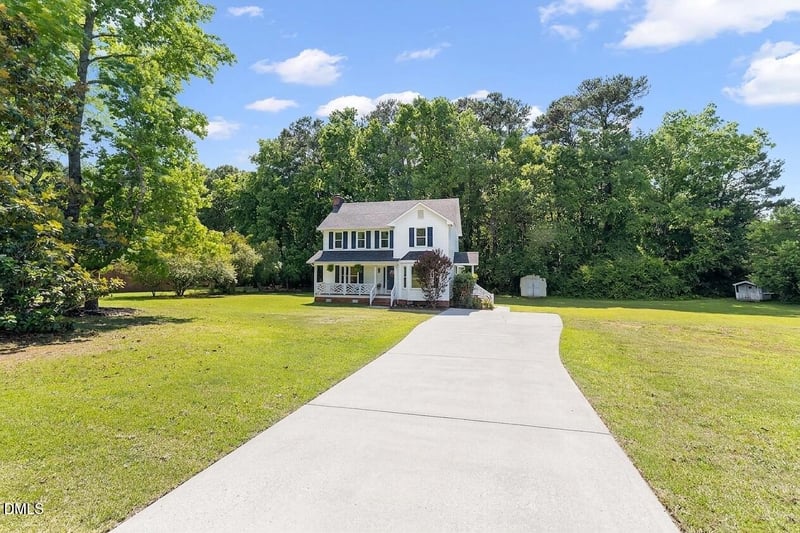 106 Stone Ln, Clayton, NC 27520
