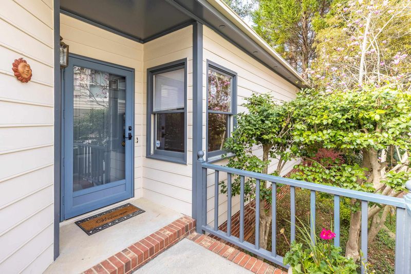 106 Talon Dr, Cary, NC 27518