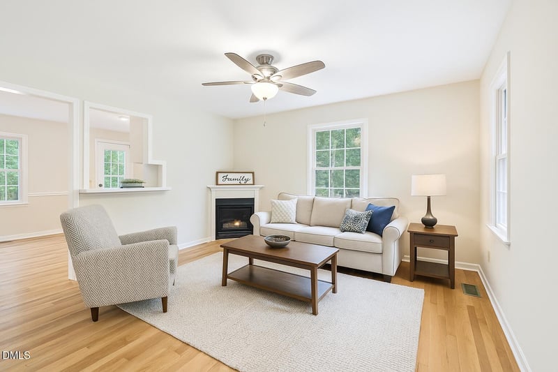 106 Twisted Ct, Hillsborough, NC 27278