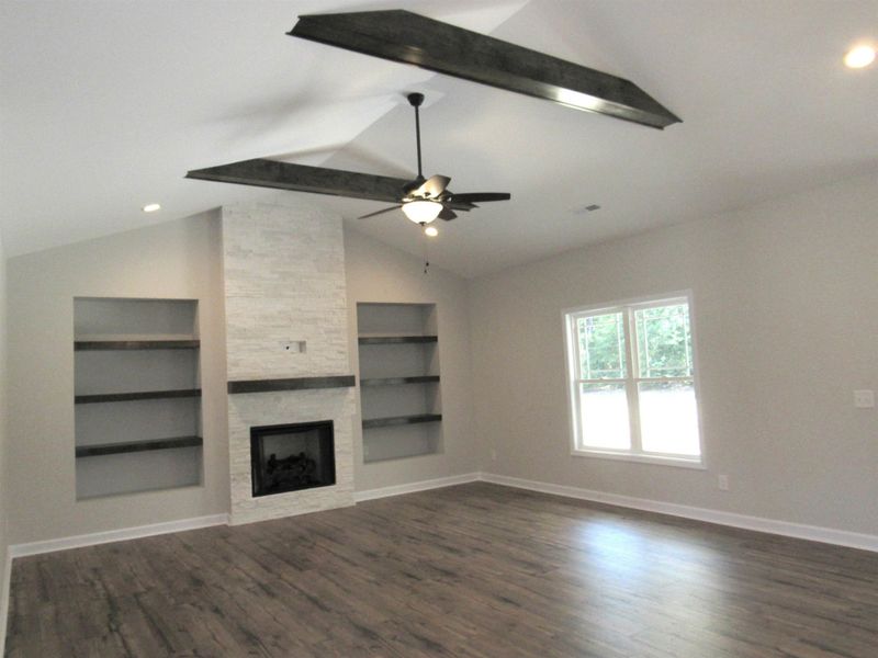 106 Valleydale Dr, Benson, NC 27504