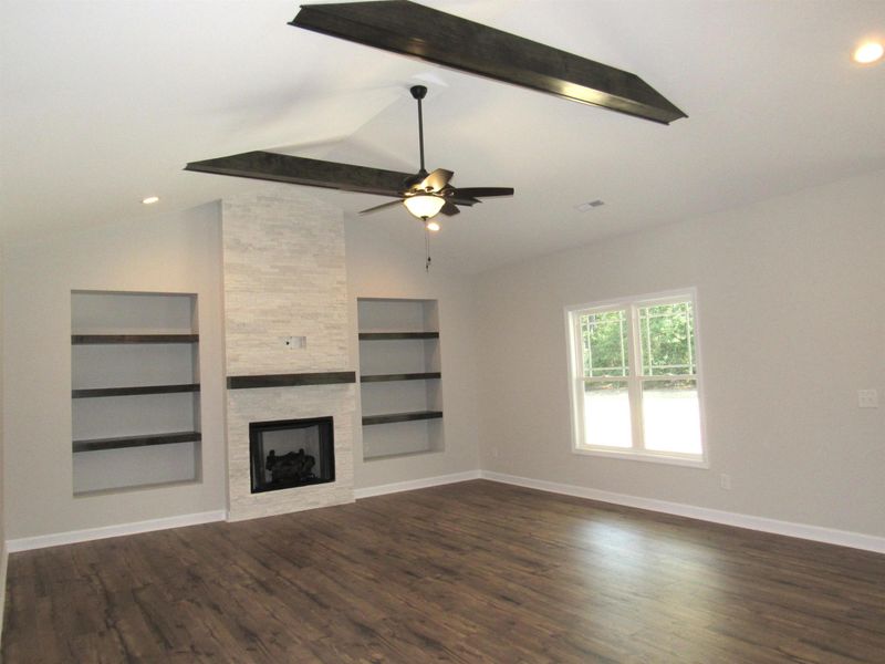 106 Valleydale Dr, Benson, NC 27504