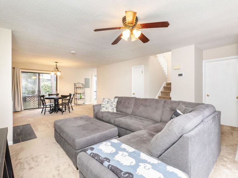 106 Virginia Pl, Cary, NC 27513