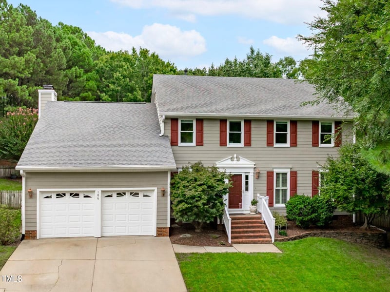 106 Waldenbrook Ct, Cary, NC 27513