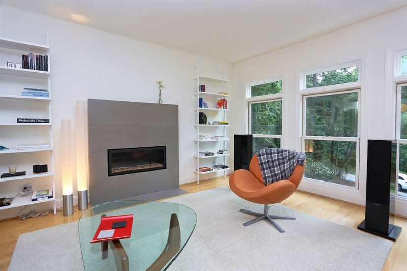 106 Westbury Ct, Chapel Hill, NC 27516