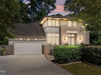 106 Wheatsbury Dr, Cary, NC 27513