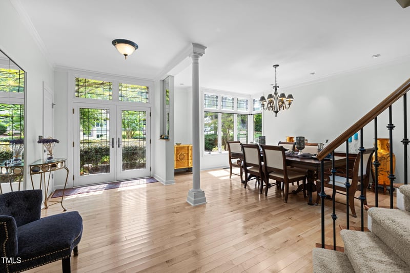 106 Wheatsbury Dr, Cary, NC 27513