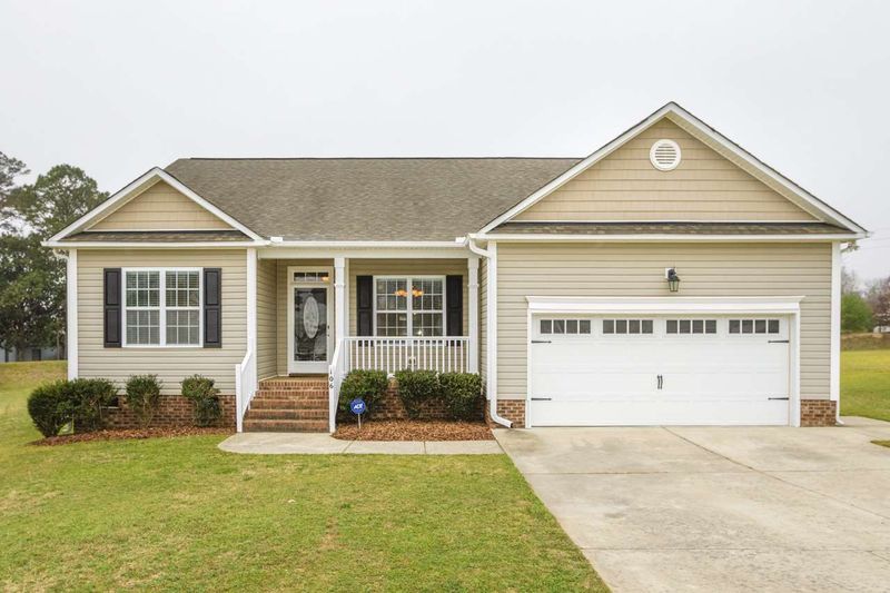 106 Willmont Ct, Benson, NC 27504